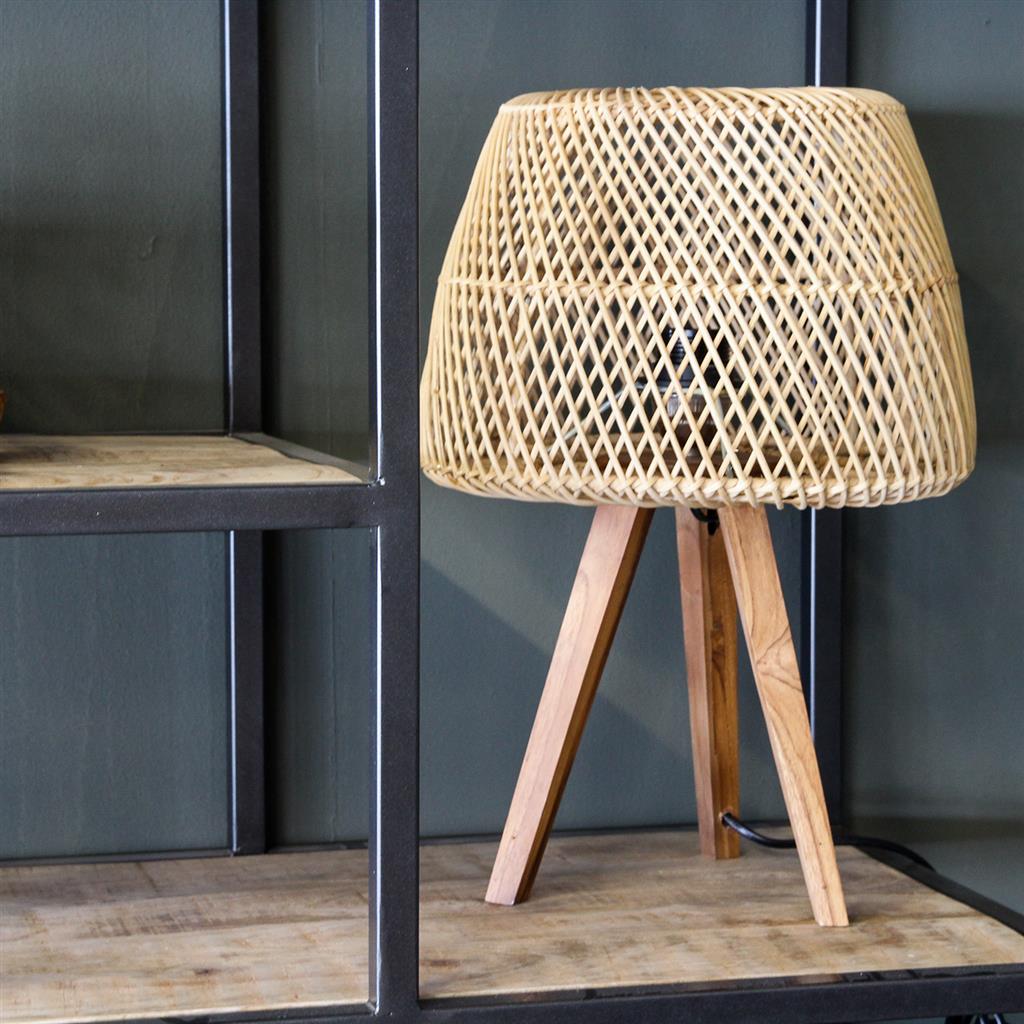 Solea rattan table lamp