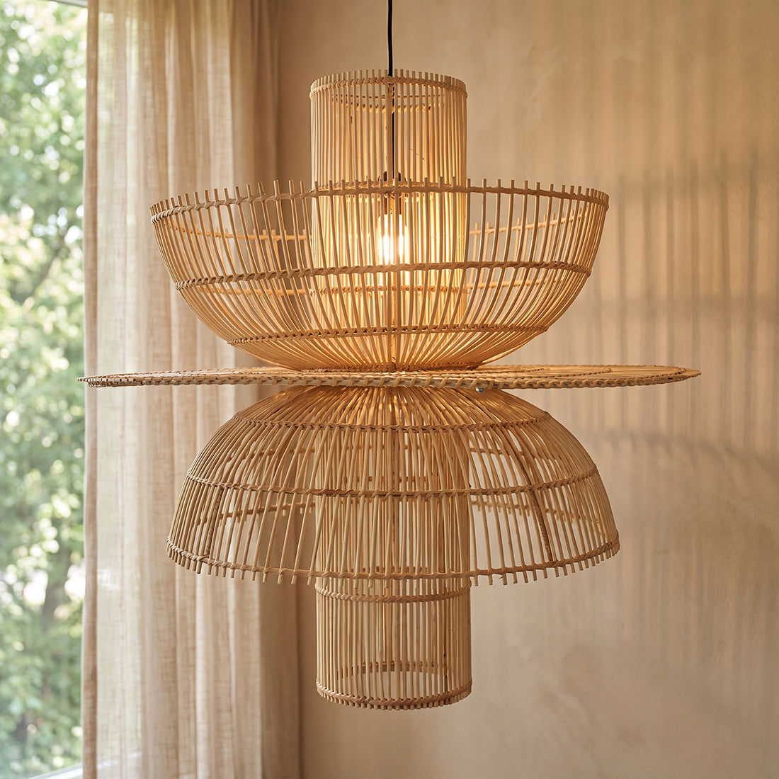 Saturn rattan pendant lamp - Ø 65 x 63 cm